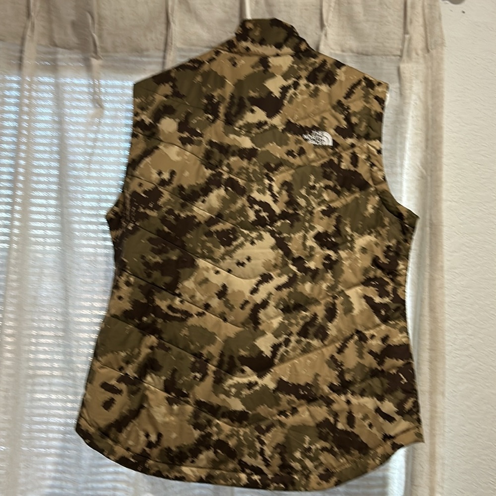 The North Face Camouflage Puffer Vest - Picture 3 of 3